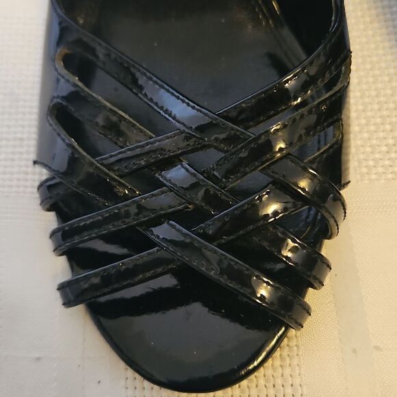 Elegant Black Women's Heels - Picture 5 of 16